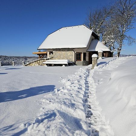 Zerko Holiday Home - Vineyard Chalet With Sauna And Jacuzzi Free Mirna Kültér fotó